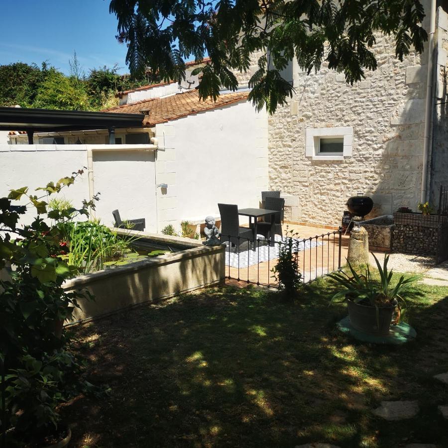 Meuble Et Equipe Avec Jardin Et Terrasse Privee Holiday home *