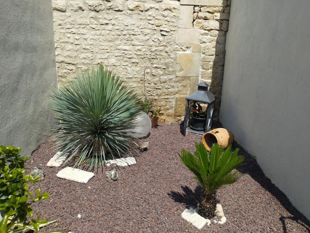 Meuble Et Equipe Avec Jardin Et Terrasse Privee Beurlay
