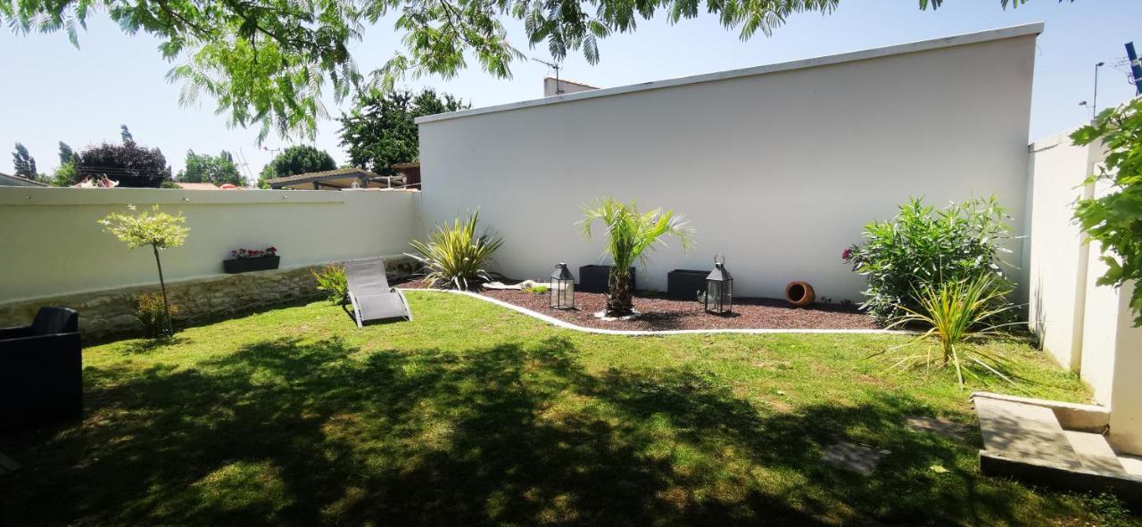 Holiday home Meuble Et Equipe Avec Jardin Et Terrasse Privee *